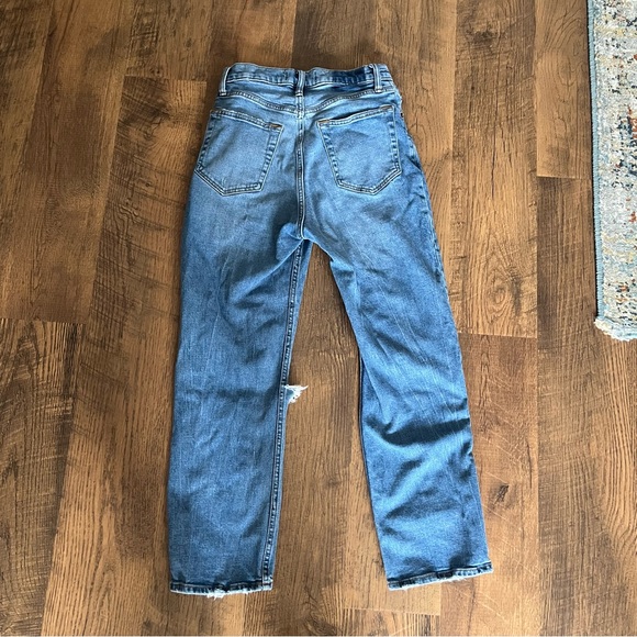 Distressed jeans - Picture 3 of 7